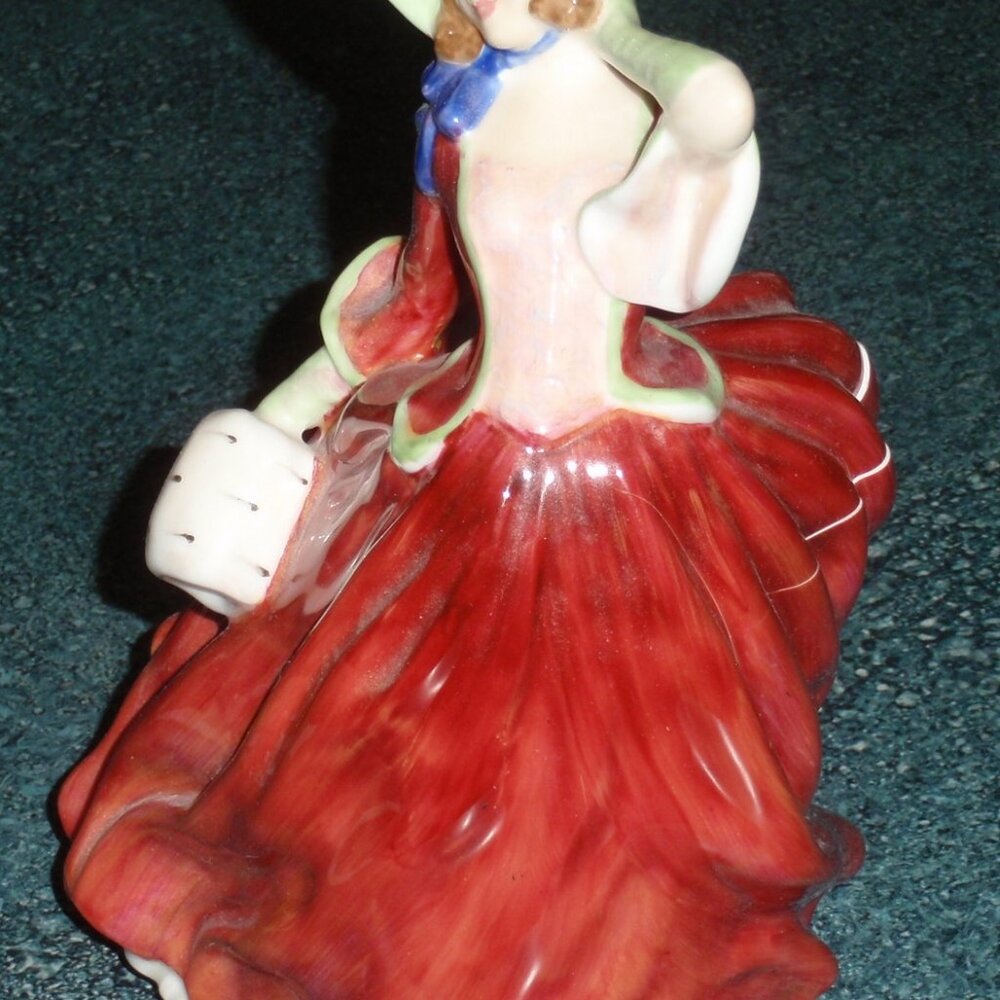 Vintage Royal Doulton Porcelain Collectible Figurine "Autumn Breezes" HN1936 - Picture 3 of 9